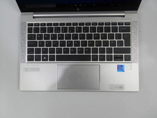 HP Elitebook 830 G8