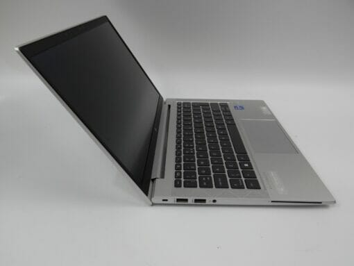 HP Elitebook 830 G8