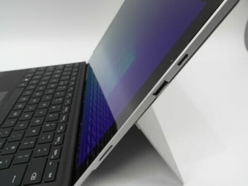 Microsoft Surface Pro 7