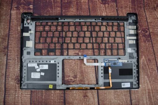 Dell XPS 7590 Precision 5540 UK Palmrest touchpad SKU E069 - Image 3