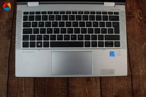 HP Elitebook 830 G8