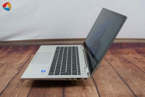 HP Elitebook 830 G8