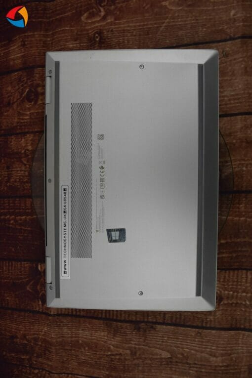 HP Elitebook 830 G8