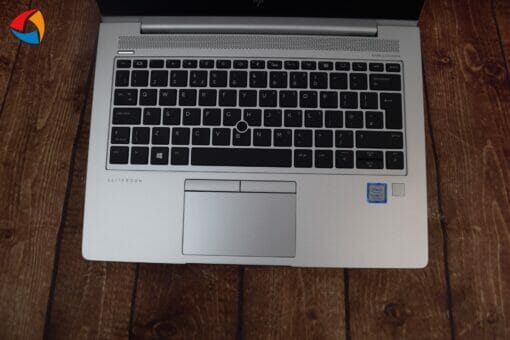 HP Elitebook 830 G8