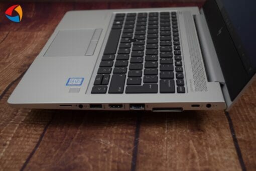 HP Elitebook 830 G8