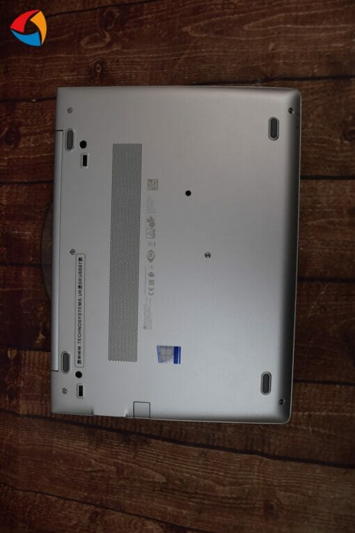 HP Elitebook 830 G8