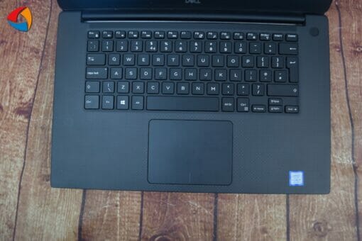 Dell XPS 15 7590