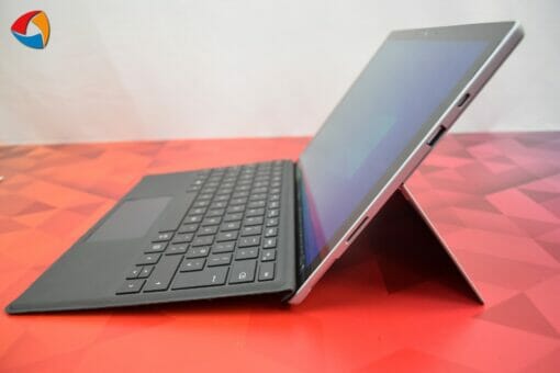 Microsoft Surface Pro 7+