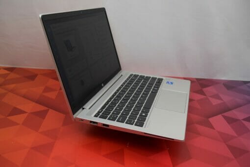 HP Elitebook 640 G8
