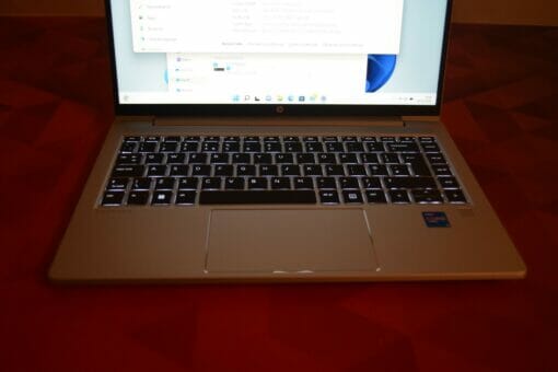 HP Elitebook 640 G8