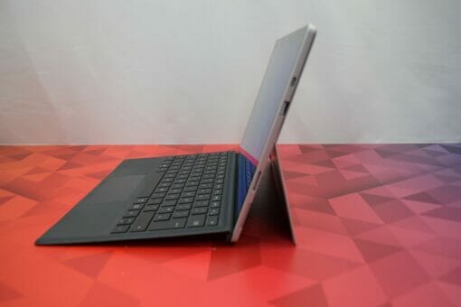 Microsoft Surface Pro 7 Plus