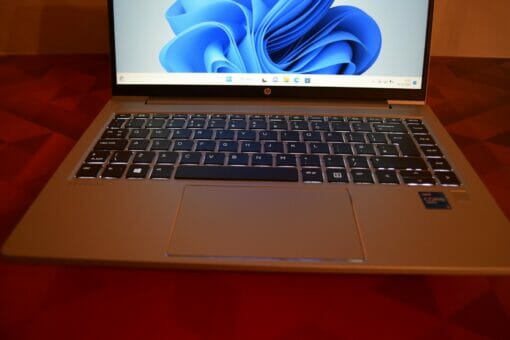 HP Elitebook 640 G8