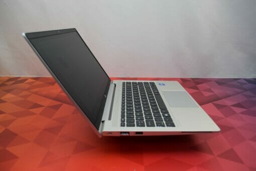 HP Elitebook 640 G8