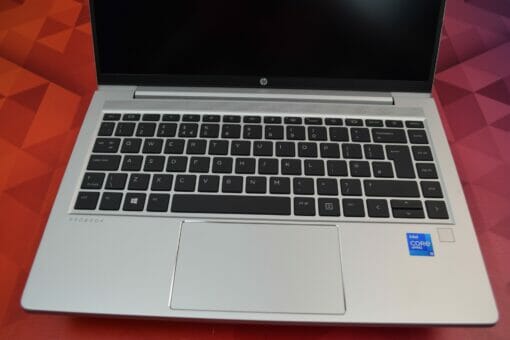 HP Elitebook 640 G8