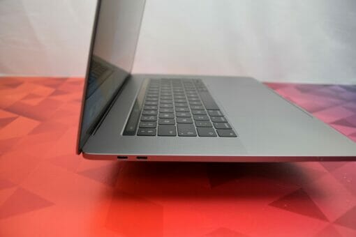 Apple MacBook Pro 201715"