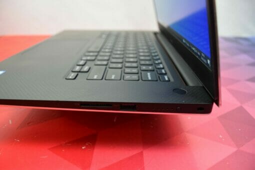 Dell XPS 15 7590