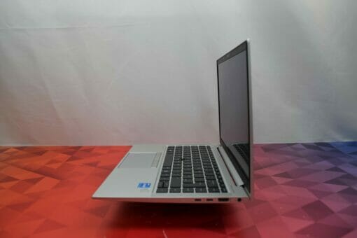 HP Elitebook 840 G8