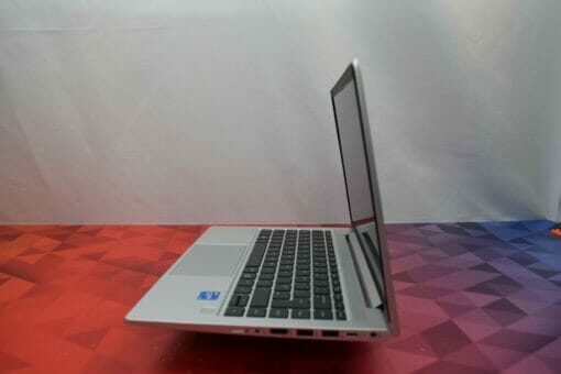 HP Elitebook 640 G8