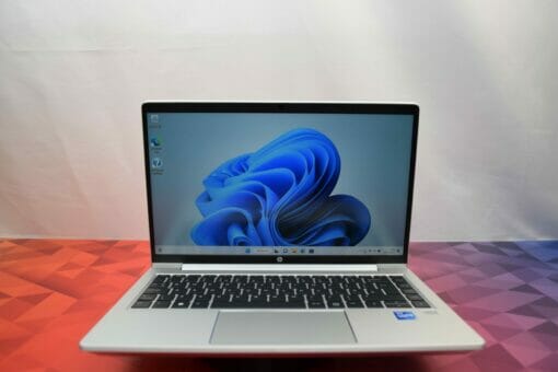 HP Elitebook 640 G8