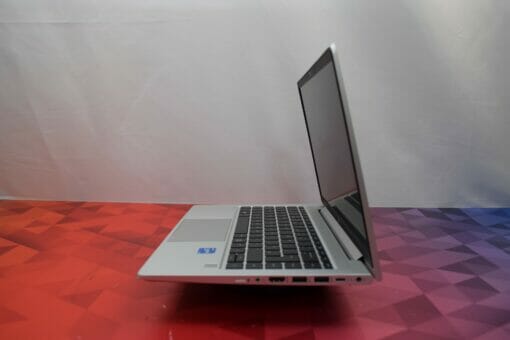 HP Elitebook 640 G8