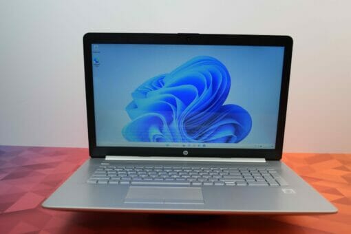 Hp 17 by3000 17.3" i5 10th gen