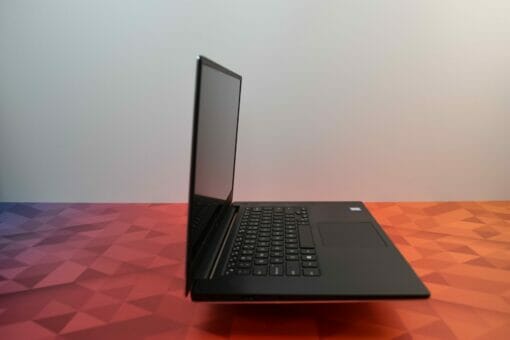 Dell XPS 15 7590