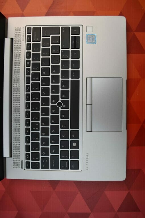 HP Elitebook 830 G6