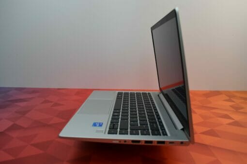 HP Elitebook 640 G8