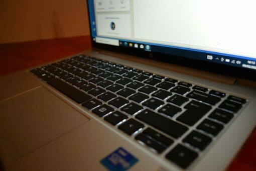 HP Elitebook 640 G8