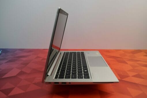 HP Elitebook 830 G7
