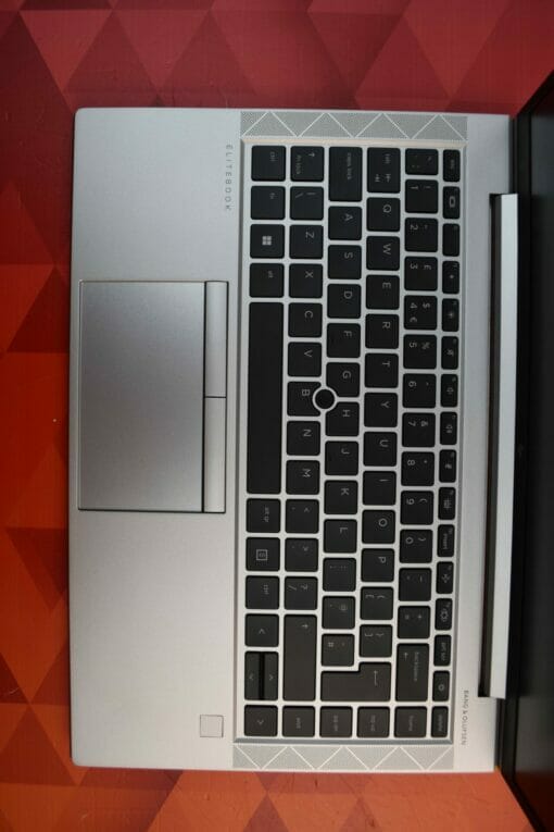 HP Elitebook 840 G8