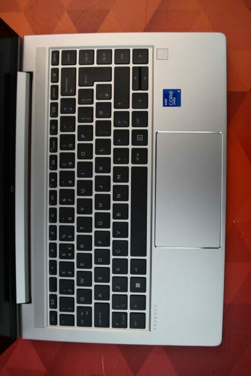 HP Elitebook 640 G8