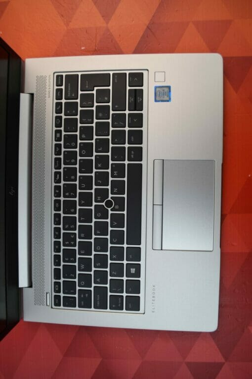 HP Elitebook 830 G6