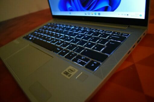 HP Elitebook 830 G7