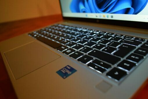 HP Elitebook 640 G8