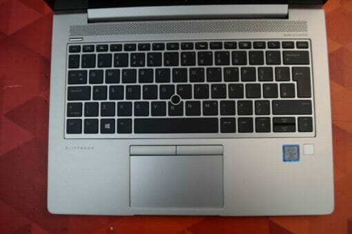 HP Elitebook 830 G8