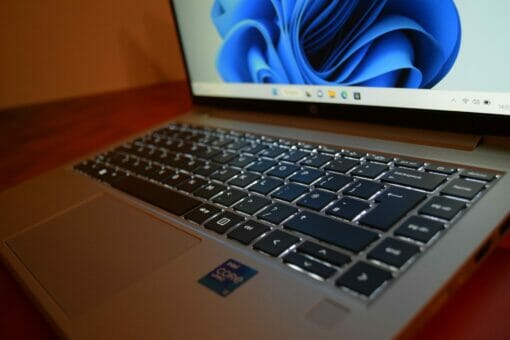 HP Elitebook 640 G8