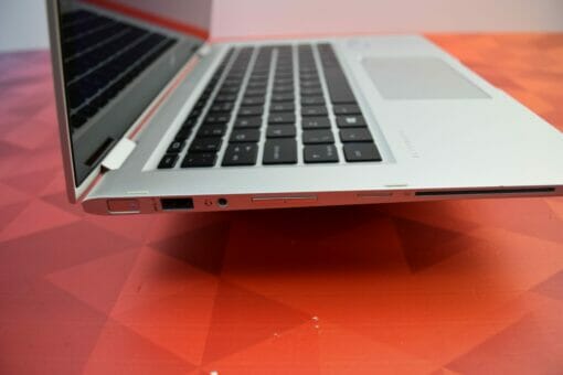 HP EliteBook x360 1030