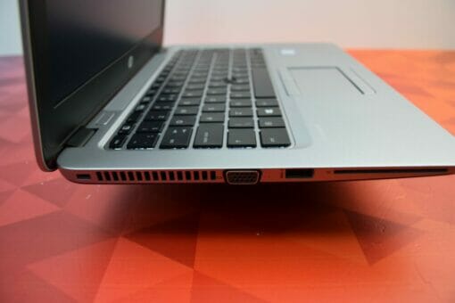 HP 820 G3 14" i5 6th Gen