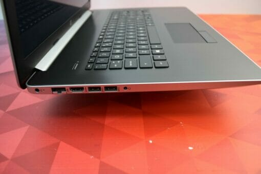 Hp 17-by0087cl 17.3" Touch i7 8th gen