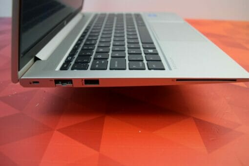 HP Probook 640 G8