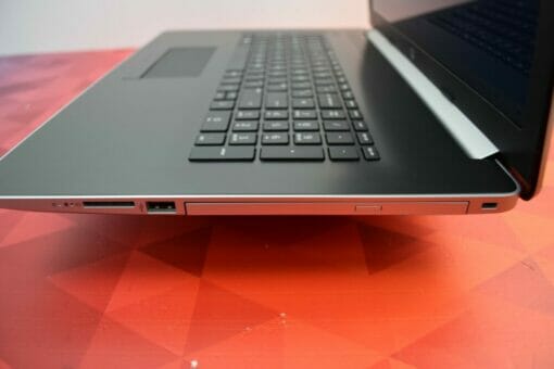 Hp 17-by0087cl 17.3" Touch i7 8th gen