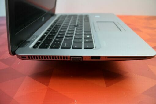 HP 820 G3 14" i5 6th Gen