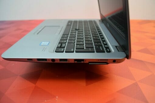 HP 820 G3 14" i5 6th Gen