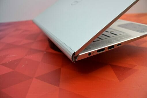 Dell Inspiron 7400 14"