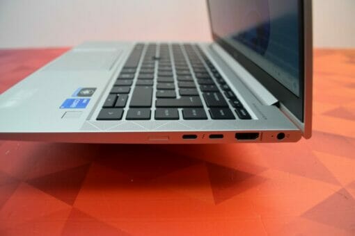HP Elitebook 840 G8