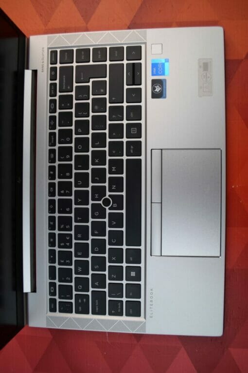 HP Elitebook 840 G8