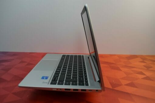 HP Elitebook 640 G8