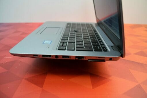 HP 820 G3 14" i5 6th Gen