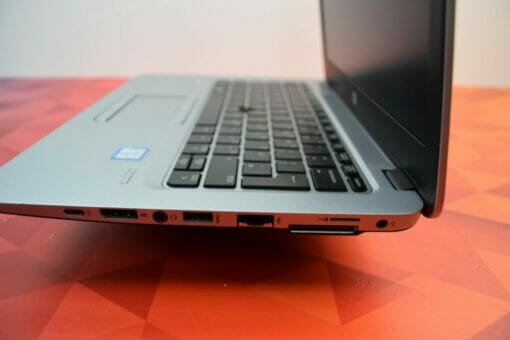 HP 820 G3 14" i5 6th Gen